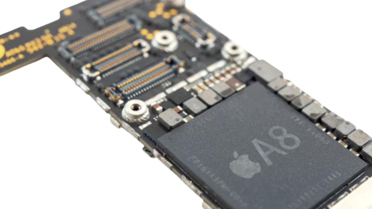 Service Sinyal iPhone/ IC Baseband