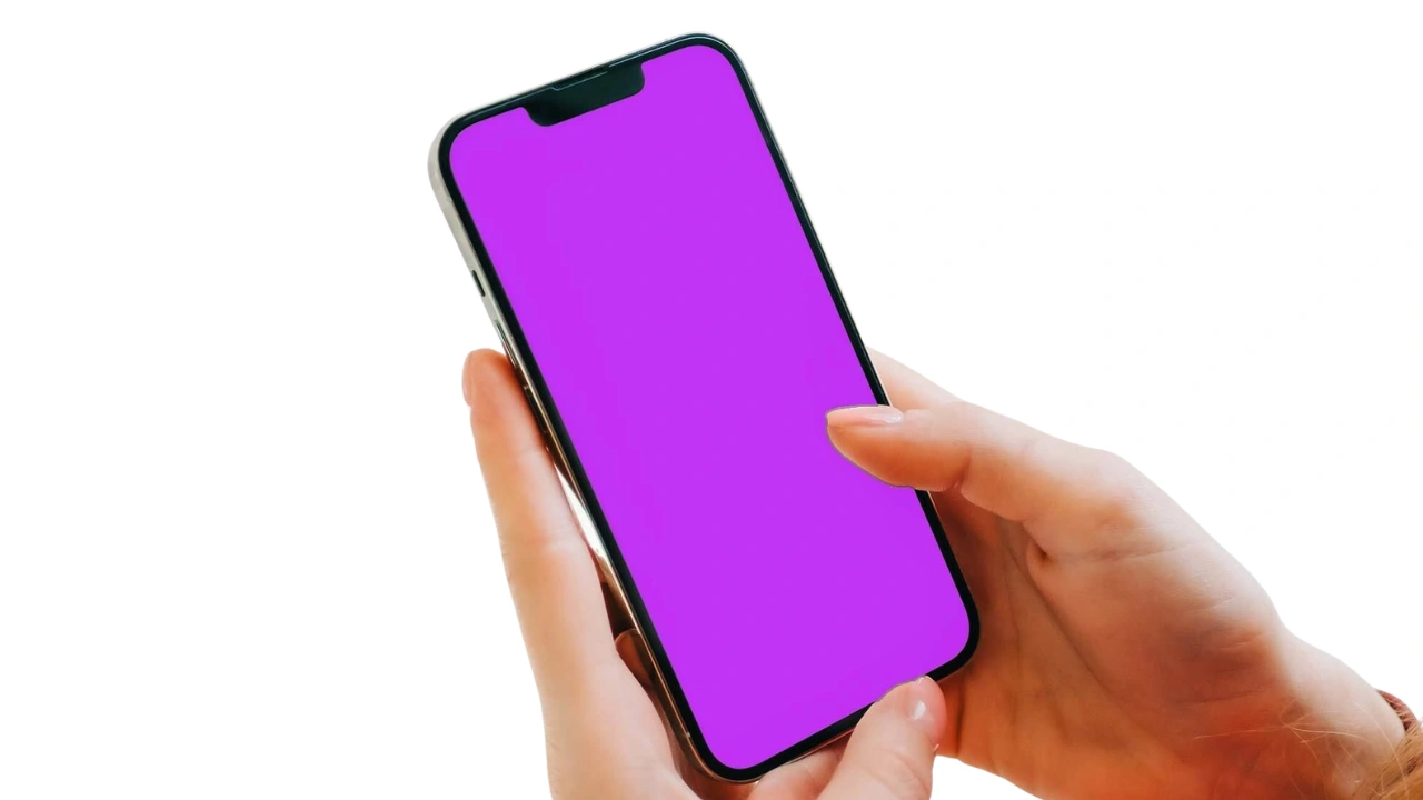 Service iPhone Pink Screen